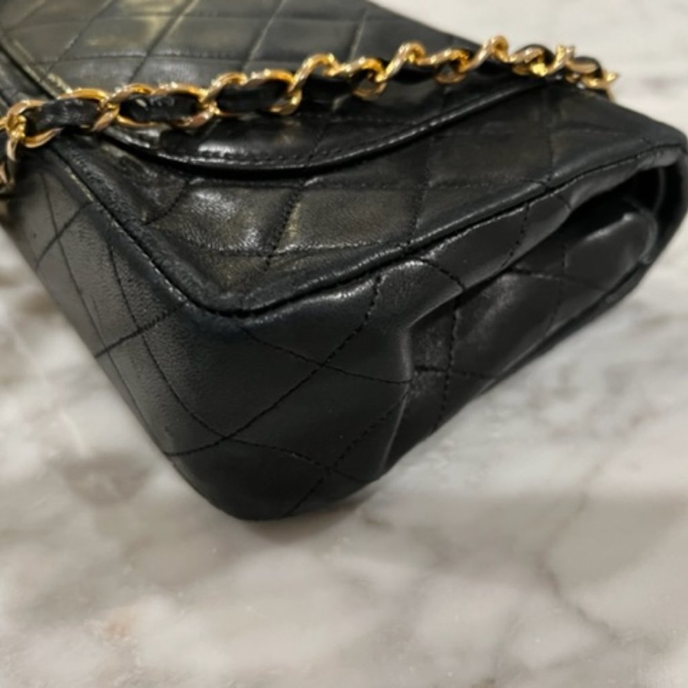 CHANEL Vintage Classic Small Double Flap Bag - Picture 8 of 15